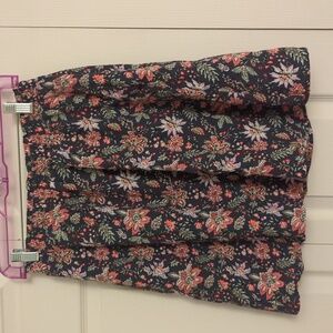 Skirt with POCKETS